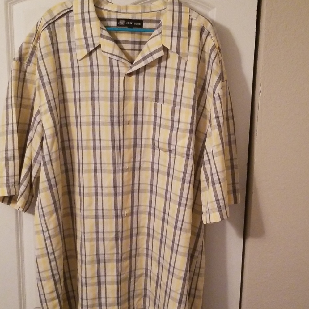 Short sleeve button up shirt
